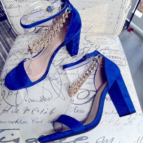 Y-not? Cobalt Blue Gold Chain High Heels (Never Worn) - Picture 4 of 9